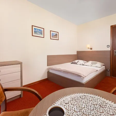 MaksMar-pokoje i apartamenty z widokem na morze-3